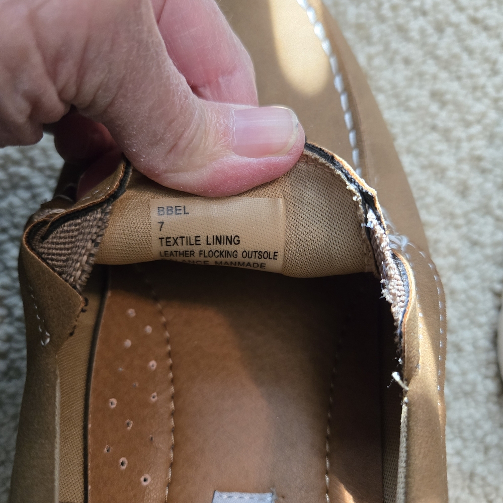 Steve Madden Men's Brown Lightweight Loafers, Size 7 - Picture 6 of 6